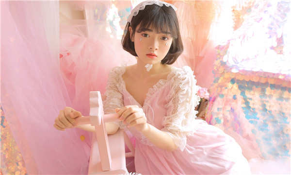从化供卵试管代怀生子多少钱？这一直是很多不孕不育家庭关注的话题。在中国，不孕不育的发生率越来越高，根据《中国不孕不育现状调研报告》显示，育龄夫妇的不孕不育率从20年前的3%增长至现在的12.5%-18.2%，患者人数高达6000万以上。在这样的背景下，许多家庭通过供卵试管来实现自己的生育梦想。那么，供卵试管代怀生子的费用到底是多少呢？